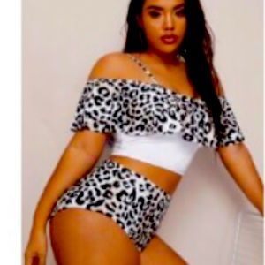 2xl new with out tag leopard flounce high waisted bikini
